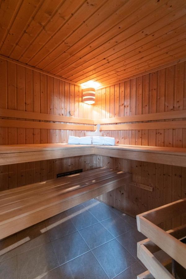 Unique Apartment With Private Pool, Cinema, Spa Prague Ngoại thất bức ảnh