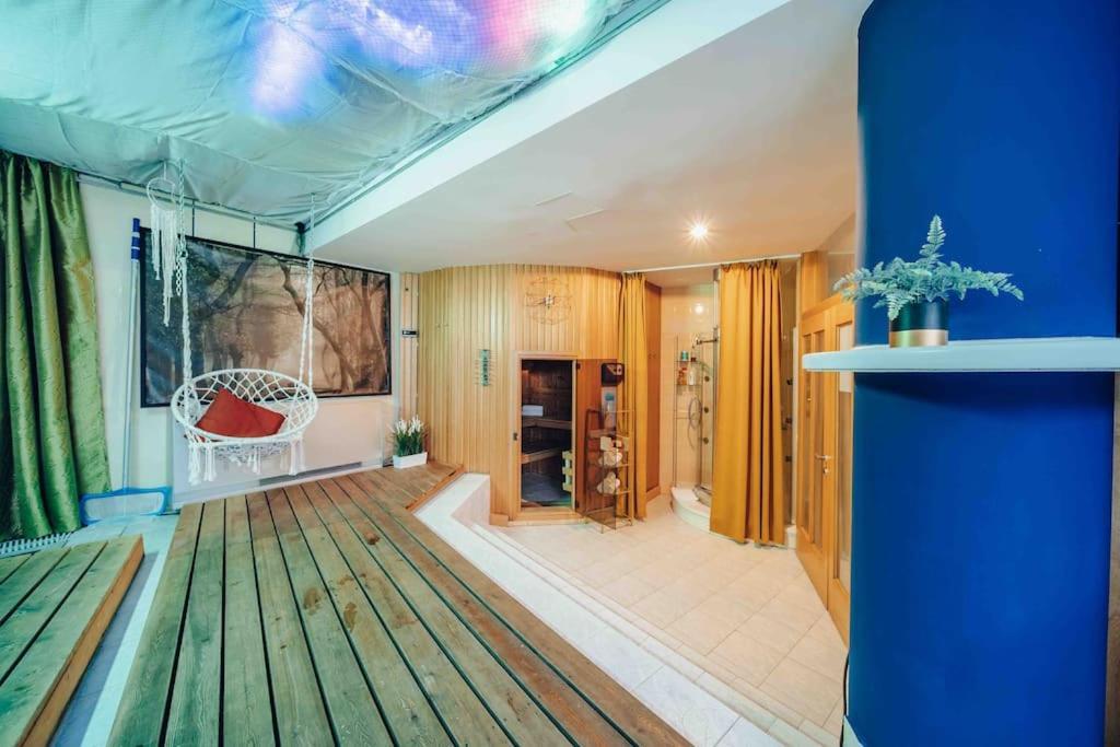 Unique Apartment With Private Pool, Cinema, Spa Prague Ngoại thất bức ảnh